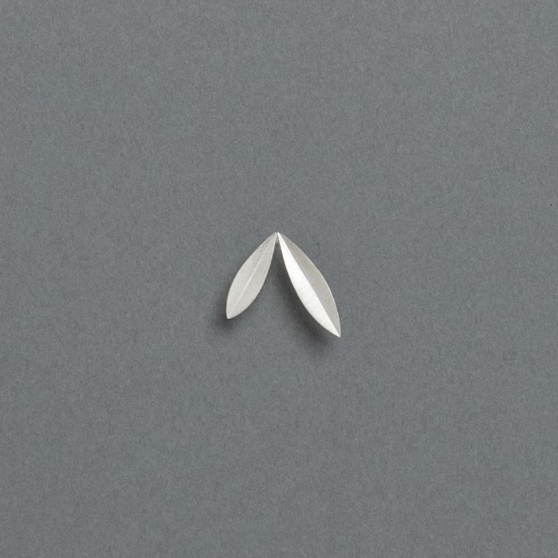 【Stud Earring】 Leaf / Seven (single) - YURI MIYATA ONLINE STORE