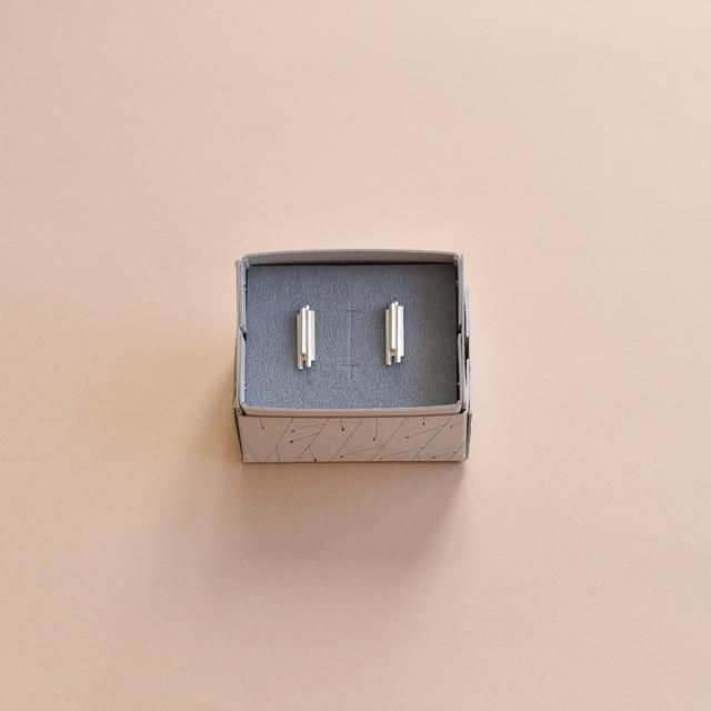【Stud Earring】Frost / Pillar (single) - YURI MIYATA ONLINE STORE