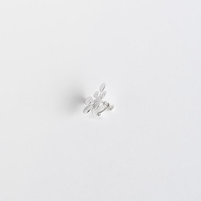 【Stud・Clip-on Earring】Leaf / Circle L silver (single) - YURI MIYATA ONLINE STORE