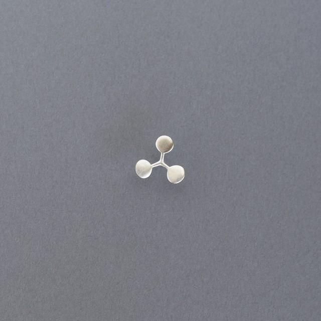 【Stud・Clip-on Earring】Leaf / Circle S (single) - YURI MIYATA ONLINE STORE