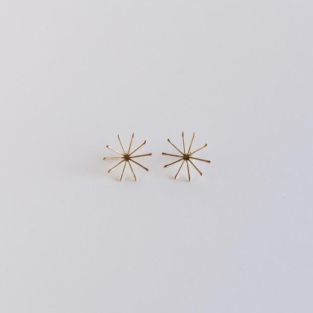 【Stud・Clip-on Earring】Leaf / Line L (single) - YURI MIYATA ONLINE STORE