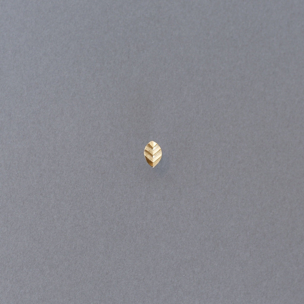 【Stud・Clip-on Earring】Leaf / Stripe - YURI MIYATA ONLINE STORE