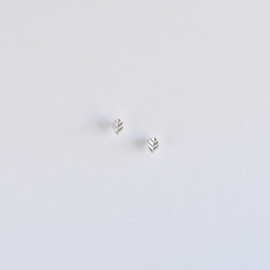 【Stud・Clip-on Earring】Leaf / Stripe - YURI MIYATA ONLINE STORE